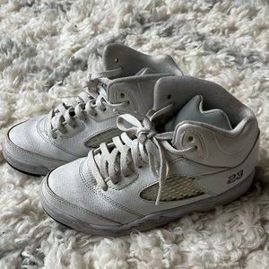 Air Jordan Youth Shoes